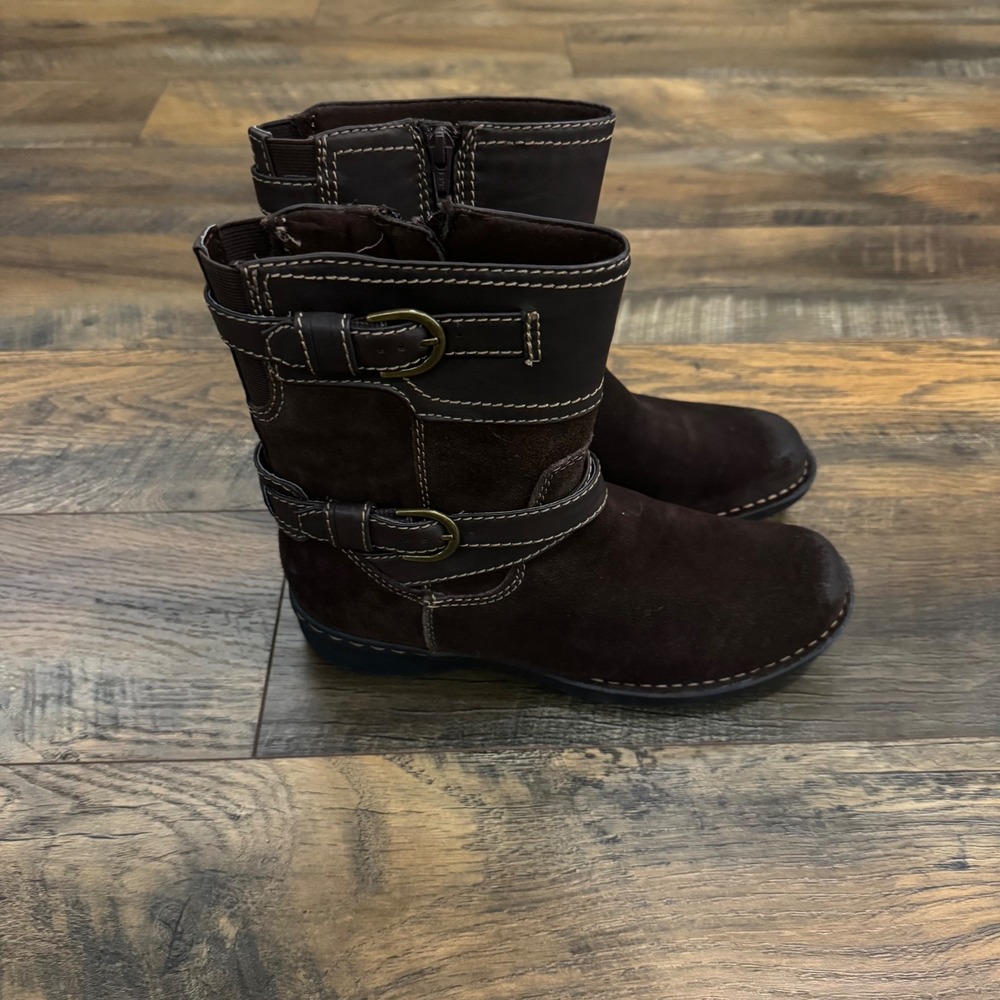 Clarks Women's Brown Leather Boots Buckle Zip Comfort Boots Size 8M